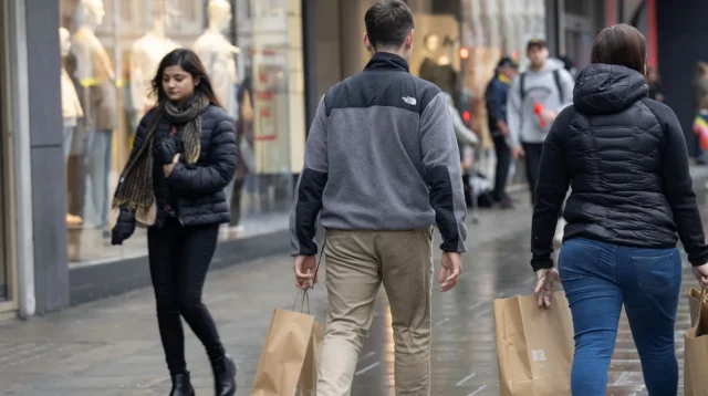 shopers hit the street